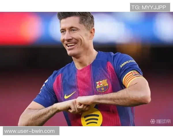 莱万在欧冠历史上为两队打入20球以上成为第四人彰显伟大成就