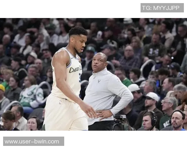 鹿牛冲突再掀波澜字母哥重返赛场波蒂斯怒斥对手